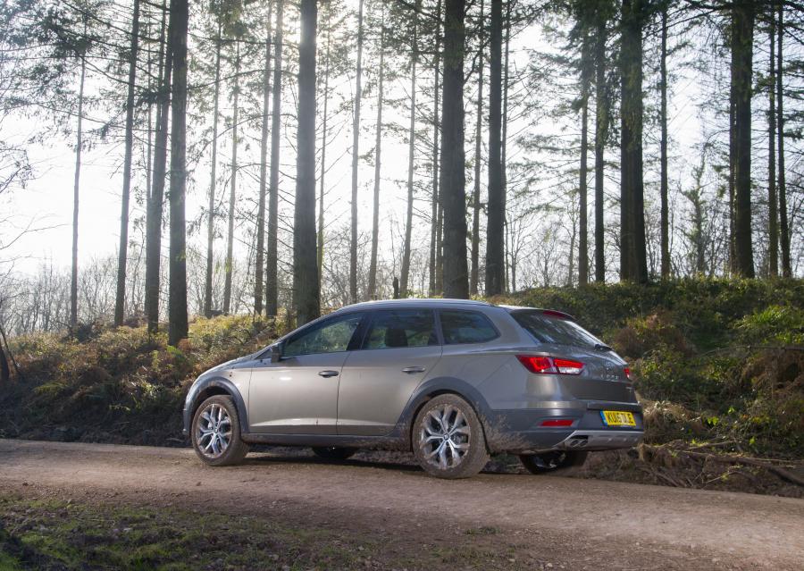  Seat Leon X-Perience 4Drive 2015 года  (UK) (фото 10 из 30)